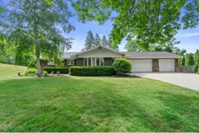 3560  Goetz Dr, Brookfield, WI 53005 - Photo 1