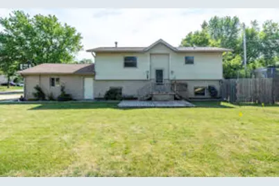 10404  268 Ave, Salem Lakes, WI 53179 - Photo 1