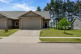 1816 Prairie Pl, Holmen, WI 54636 - Photo 1