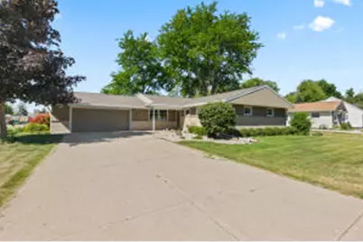 445 E Harvard St, Oconomowoc, WI 53066 - Photo 1