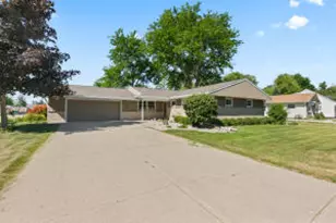 445 E Harvard St, Oconomowoc, WI 53066 - Photo 1