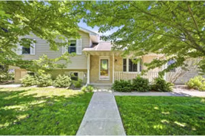 271  Southview Rd, Fond du Lac, WI 54935 - Photo 1