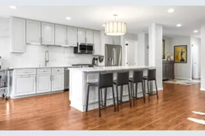 7224 W Mequon Square Dr, Mequon, WI 53092 - Photo 1