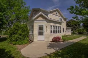 800 W Main St, Watertown, WI 53094 - Photo 1