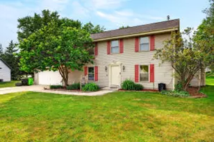 62 E Prospect Ct, Hartford, WI 53027 - Photo 1