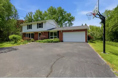 4528  Lakeshore Rd, Sheboygan, WI 53083 - Photo 1