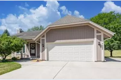 W233N7065  Blacksmith Ct, Sussex, WI 53089 - Photo 1
