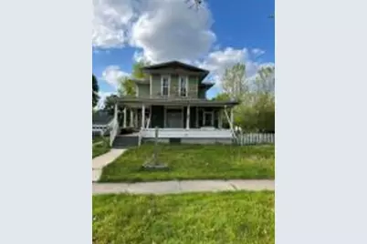 711 E Walworth Ave, Delavan, WI 53115 - Photo 1