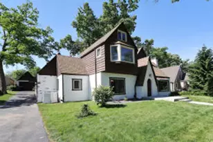 40423 101st St, Randall, WI 53128 - Photo 1