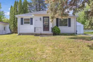 2305 Mayflower Ave, Sheboygan, WI 53083 - Photo 1