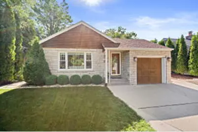 7424 N Santa Monica Blvd, Fox Point, WI 53217 - Photo 1