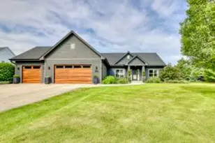 W347N5943 Lake Dr, Oconomowoc, WI 53066 - Photo 1