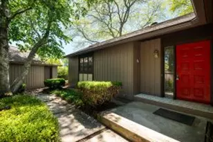 8 Pinewood Ct, Racine, WI 53402 - Photo 1