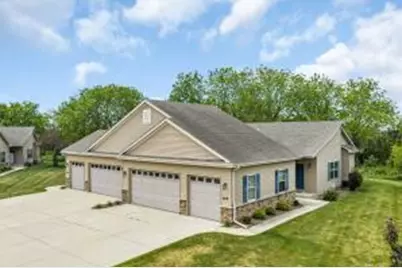 926  Langdon Ct, Racine, WI 53406 - Photo 1