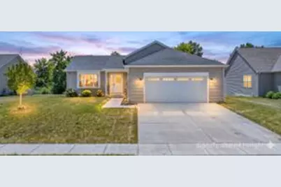 1423 E Longneedle Ln, Elkhorn, WI 53121 - Photo 1