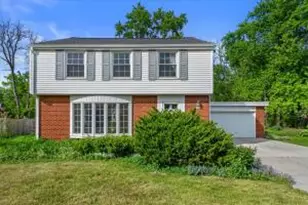 6060 N Alberta Ln, Glendale, WI 53217 - Photo 1