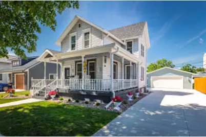 606  5th St, Winona, MN 55987 - Photo 1
