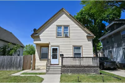 1557 S 71st St, West Allis, WI 53214 - Photo 1