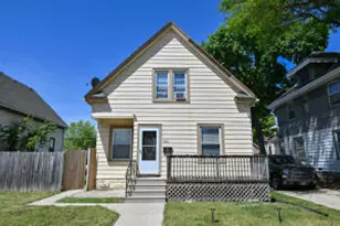 1557 S 71st St, West Allis, WI 53214 - Photo 1