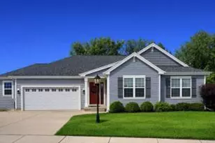 273 Silver Lk Trl, Oconomowoc, WI 53066 - Photo 1