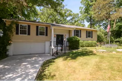 N67W32480  Wildwood Point Rd, Merton, WI 53029 - Photo 1