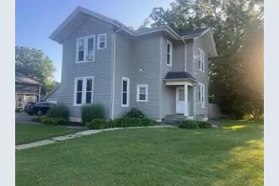 304 S Silver Lake St, Oconomowoc, WI 53066 - Photo 1