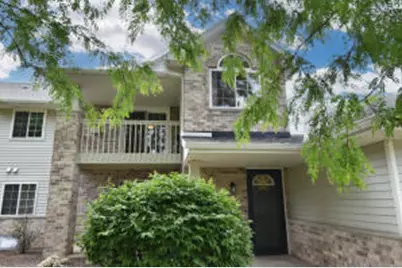 4950 W Maple Leaf Cir, Greenfield, WI 53220 - Photo 1