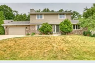 800  Schloemer Dr, West Bend, WI 53095 - Photo 1