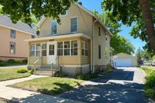 449 James St, Burlington, WI 53105 - Photo 1