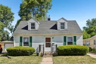 418 Harrison Ave, Waukesha, WI 53186 - Photo 1