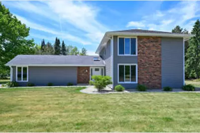 W299N5471  Arrow Ct, Merton, WI 53029 - Photo 1
