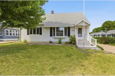 2821  Birch St, La Crosse, WI 54601 - Photo 1