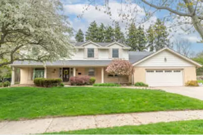 7638  Geralayne Cir, Wauwatosa, WI 53213 - Photo 1