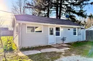 W1038 Geranium Rd, Bloomfield, WI 53128 - Photo 1