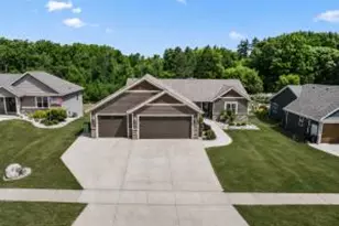 220 Silver Fox Dr, Kewaskum, WI 53040 - Photo 1