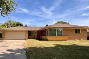 1078 N 120th St, Wauwatosa, WI 53226 - Photo 1