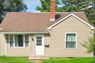206 Van Buren St, Elkhorn, WI 53121 - Photo 1