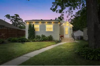 802 S 90th St, West Allis, WI 53214 - Photo 1