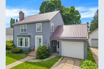 714  Marshall St, Caledonia, MN 55921 - Photo 1