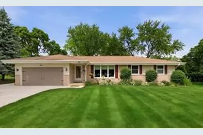870  Dona Vista Dr, Brookfield, WI 53186 - Photo 1