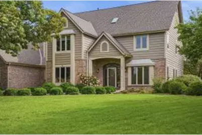 9223 W Wyndham Hills Ct, Franklin, WI 53132 - Photo 1
