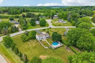 W276S9060 Hidden Lakes Dr, Vernon, WI 53149 - Photo 1