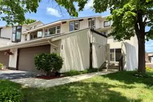 1224 W Baldwin Ct, Mequon, WI 53092 - Photo 1