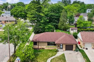 5659 S Quality Ave, Cudahy, WI 53110 - Photo 1