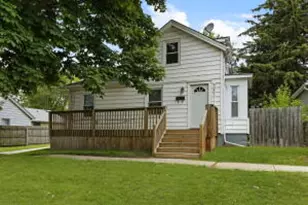 922 49th St, Kenosha, WI 53140 - Photo 1