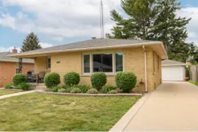 1521  25th St, Kenosha, WI 53140 - Photo 1