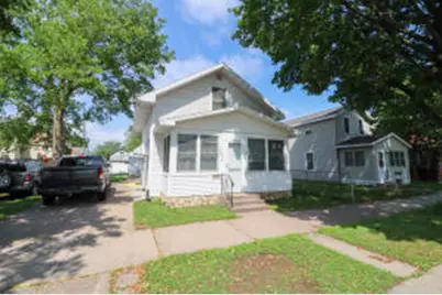 1520  11th St, La Crosse, WI 54601 - Photo 1
