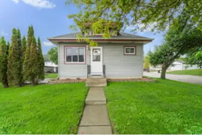 627  Blake Ave, South Milwaukee, WI 53172 - Photo 1