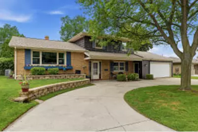 241  Crestwood Dr, Sheboygan Falls, WI 53085 - Photo 1
