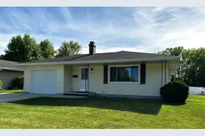 2722 N Taylor Dr, Sheboygan, WI 53083 - Photo 1
